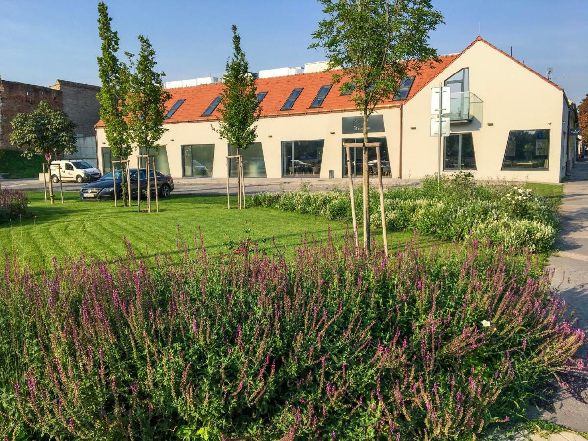 Penzion Elements Trnava Exterior photo